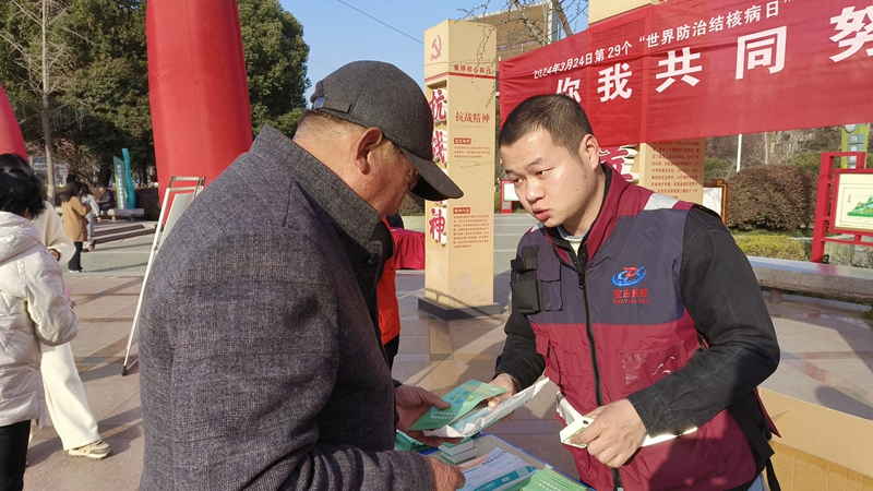进社区1.jpg
