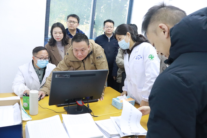 1733125215678657.png 图片2.png